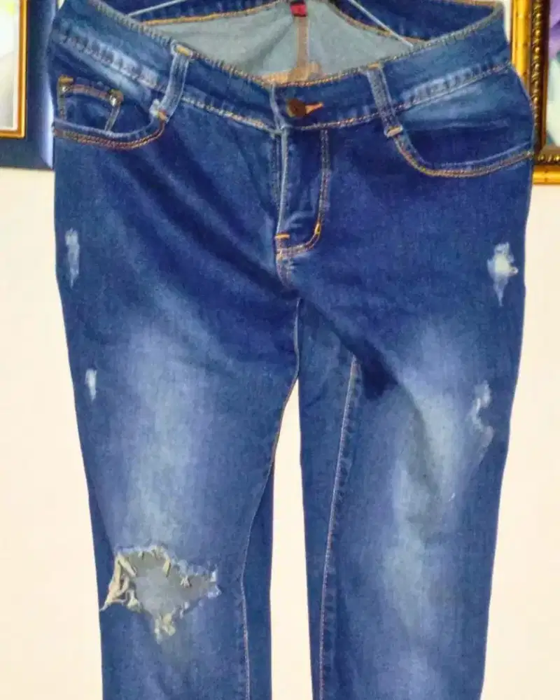 Celana Jeans Biru Tua Masih Bagus