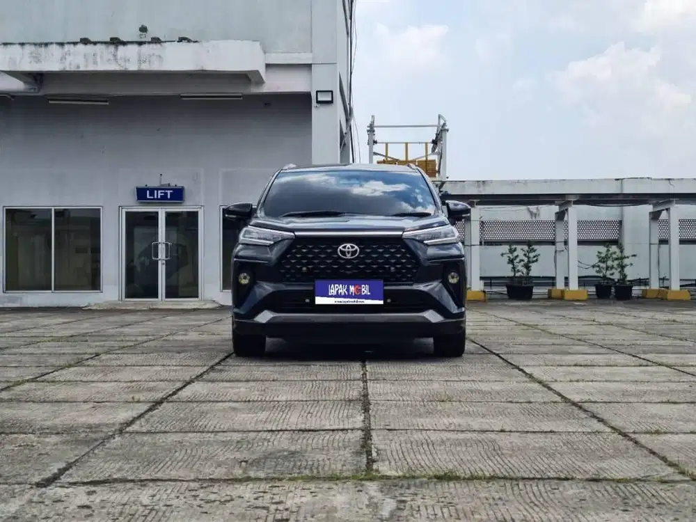 Toyota Avanza Veloz Q TSS MATIC 1.5 AT 2022 Hitam KM 27RB