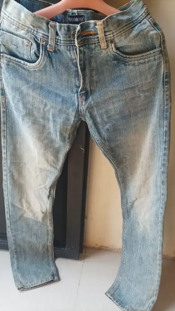 Celana jeans model standar