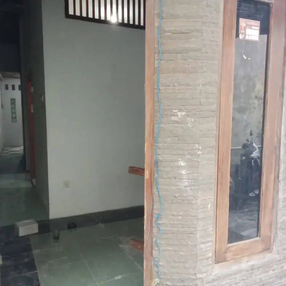 Disewakan rumah bulanan msk mobil di Bintaro jaksel