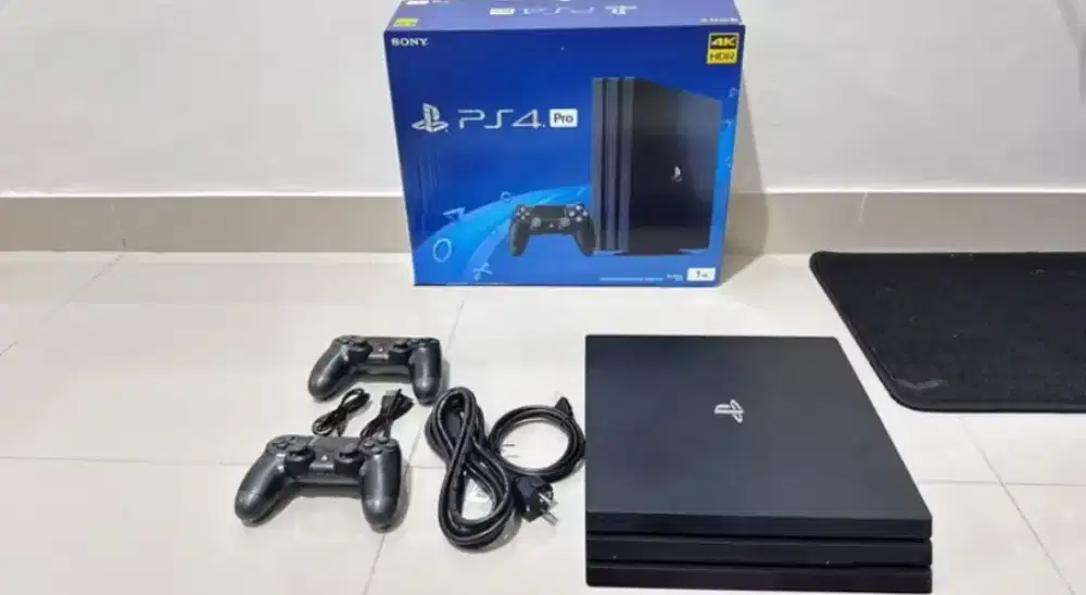 PS4 Pro 1TB H3N 11