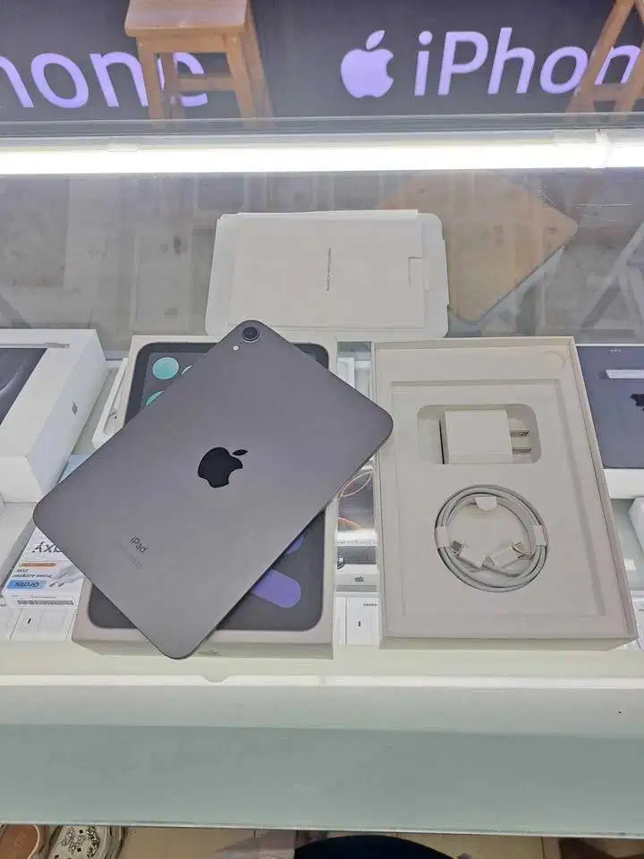 Second IPad Mini 6 64GB Space Gray Wifi Only Ex Inter Mulus Like New