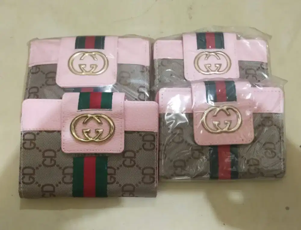 Dompet yang cantik dan bagus