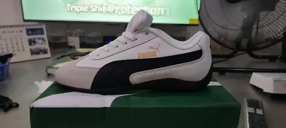 NEW - PUMA SIZE 40 [ GRADE B ]