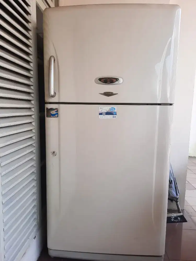 JUAL KULKAS 55ORIBU HIDUP GA DINGIN DAEWOO 2PINTU 780LITER