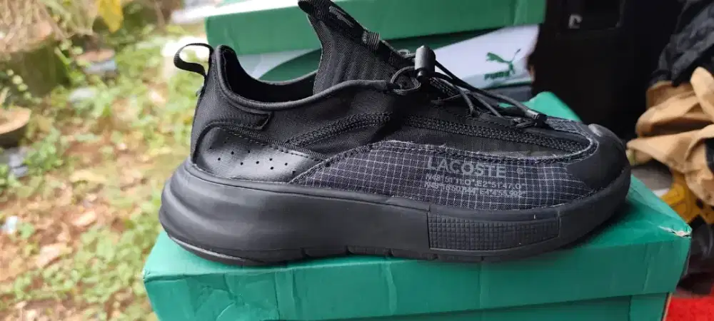 NEW - Lacoste Black Size 41 GRADE B