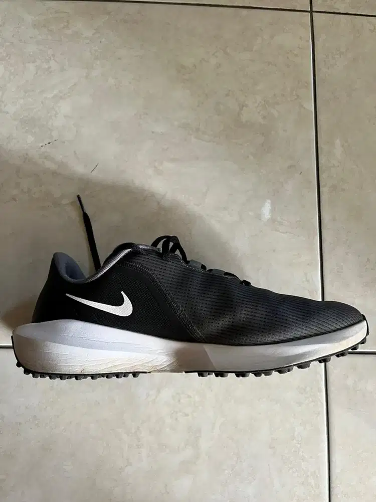 Nike Infinity Golf Hitam Ukuran UK 9 BR 42 EUR 44 US 10