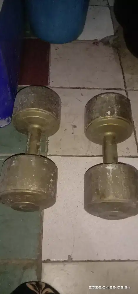 Barbel plastik isi pasir