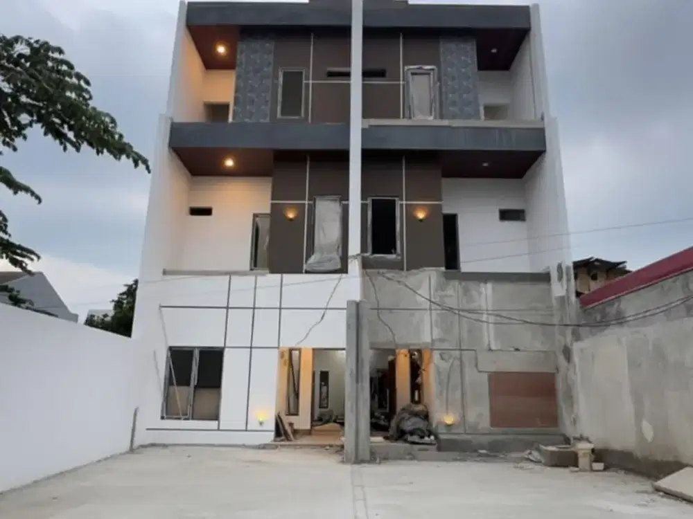 Ready 2 Unit Rumah Brand New Klasik Minimalis di Kavling DKI Meruya Selatan