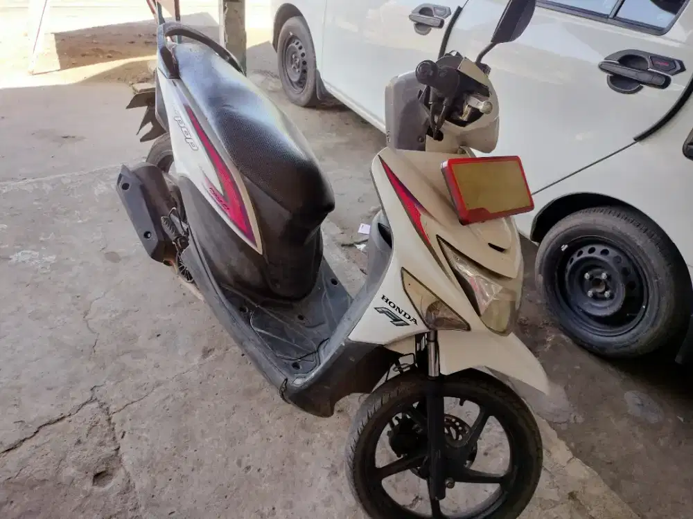 Honda beat pop 2015