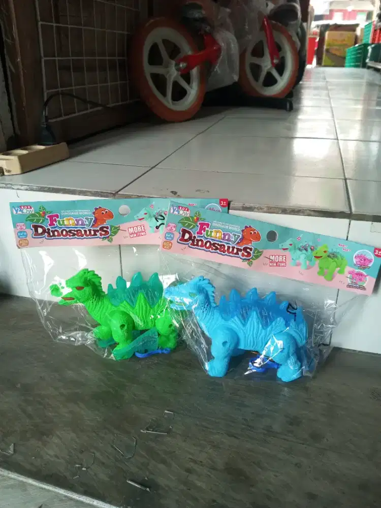 Mainan anak dino baterai