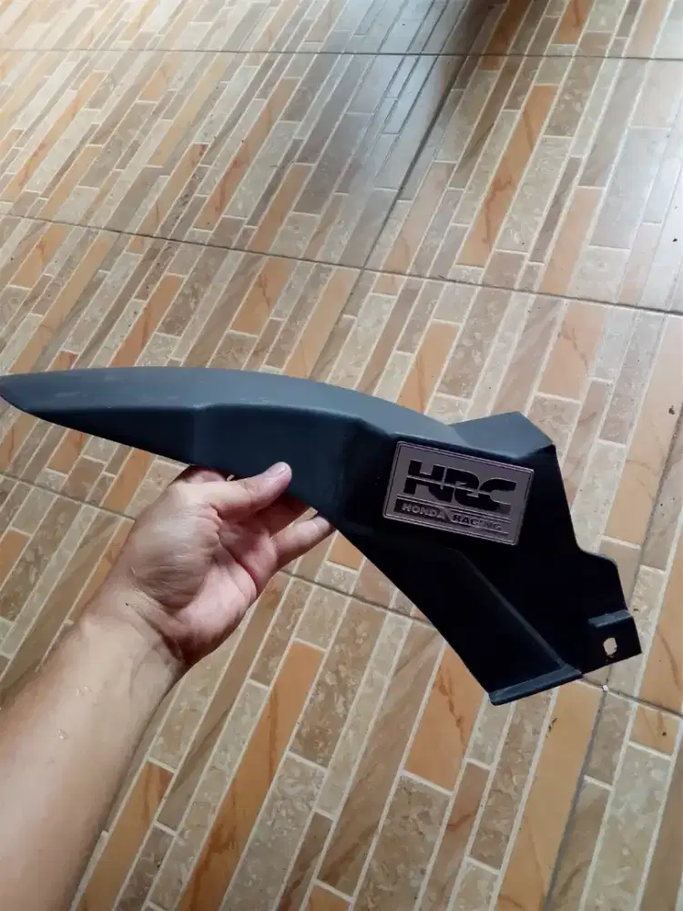 Spakbor kolong Vario 125 tahun 2019 keatas HRC