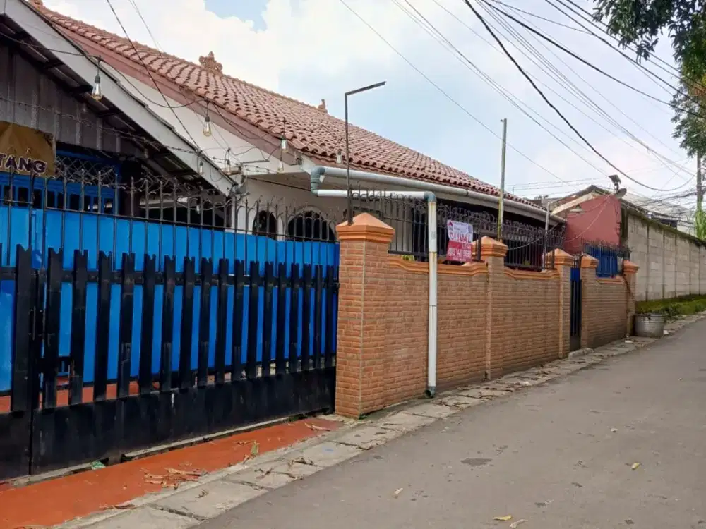 Dijual Rumah Strategis di Harjamukti