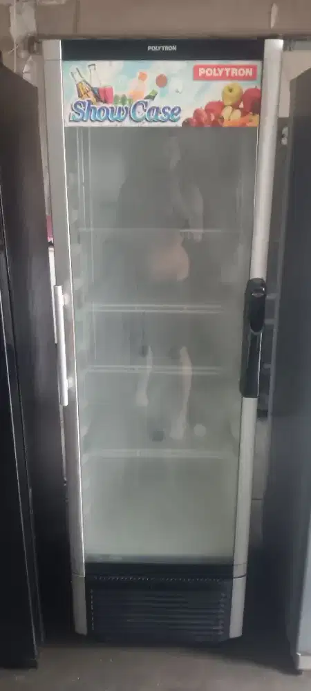 Showcase Polytron Eks Warung