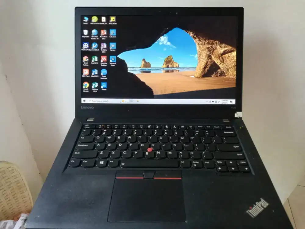 Laptop Lenovo thinkpad t470 i5 ram 8gb ssd 128 ngebut