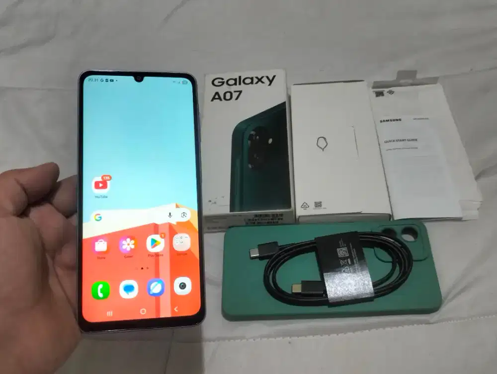 SAMSUNG GALAXY 07 RAM 4GB / 64GB 4G 6.7in Finger 5000Mah Kamera 50MP