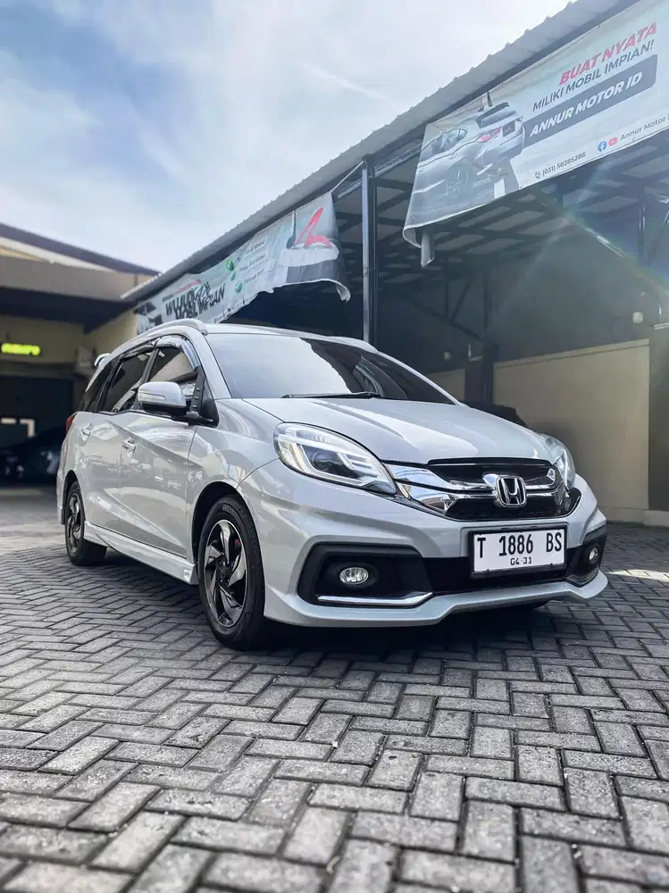 Mobilio 1.5 RS MT 2015 Grey