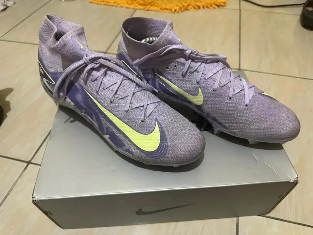 Sepatu bola Nike mercurial Superfly 10 elite united pack