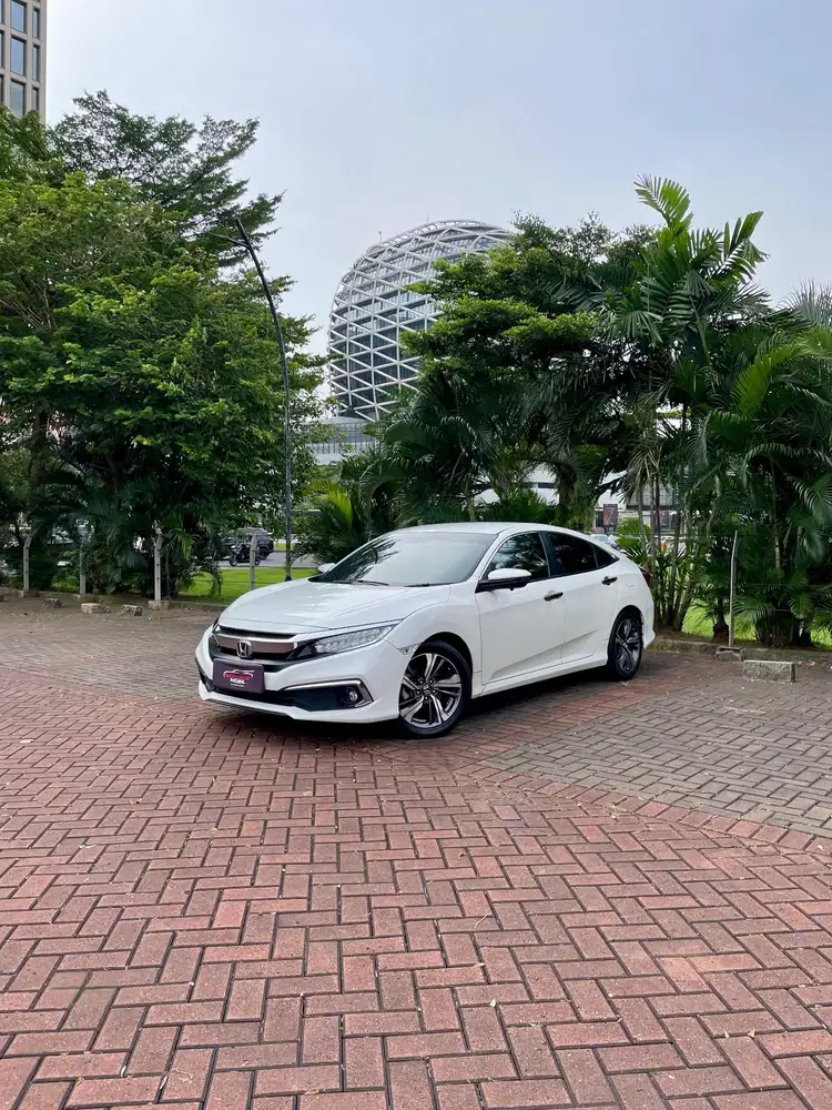 Honda Civic 1.5 TC CVT 2020
Low Odo (54rb) MOBIL GAGAH HARGA TERBAIK