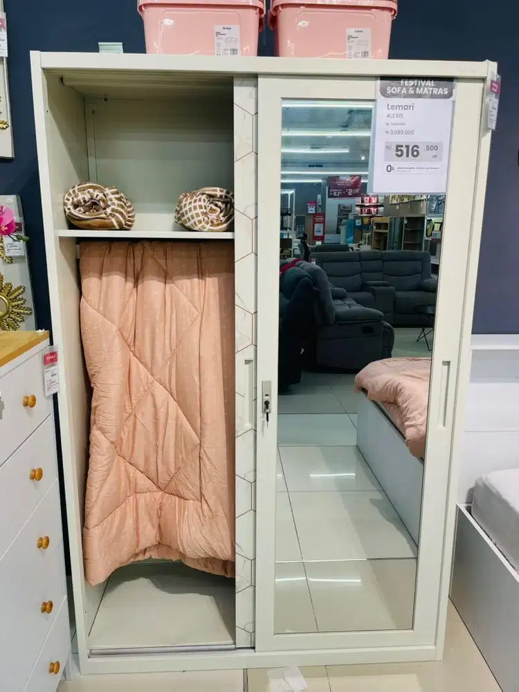 Lemari Pakaian Alexis Metal SLDG 120CM