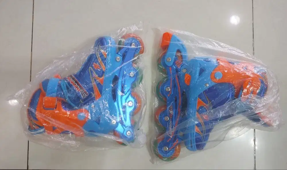Murahh Sepatu Roda Houban Full Set