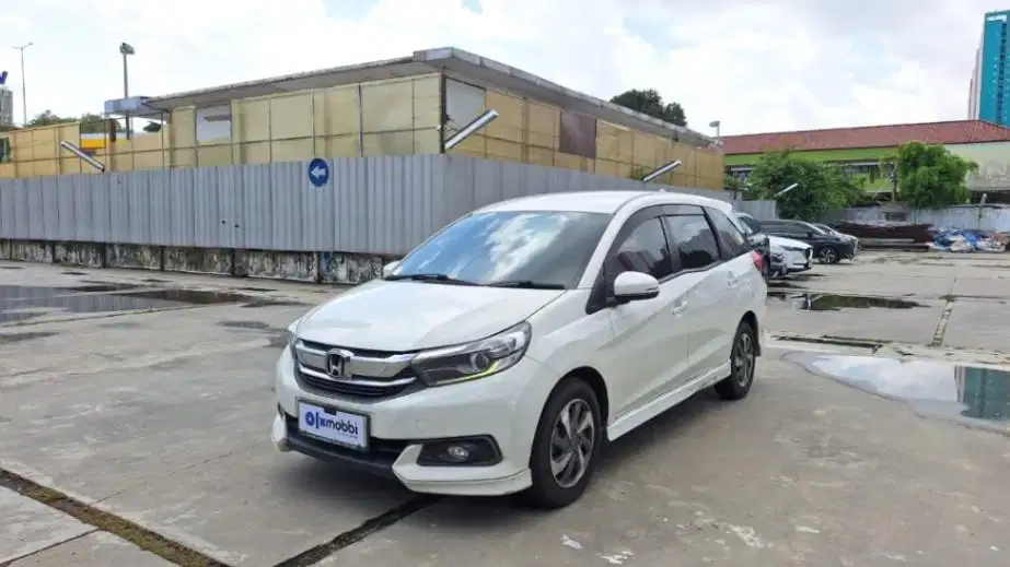 DP MURAH - Honda Mobilio 1.5 E Bensin-AT 2019 Putih