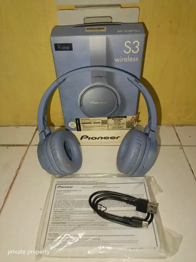 PIONEER S3 Bluetooth headphones