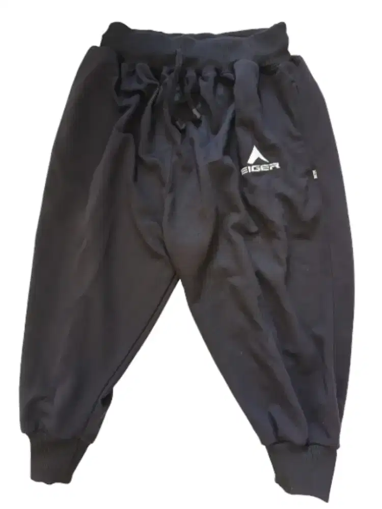 Celana Joging Eiger size XL
