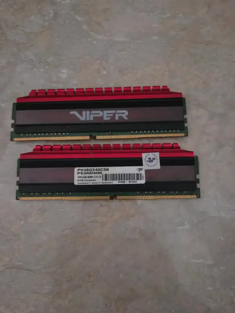 Ram PC bekas 4GB x 2 keping DDR 4 PC 2400 MHz