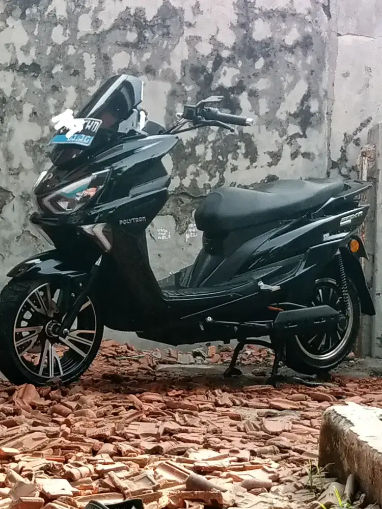 Polytron Fox R 2025 bekas Ojol, baca Deskripsi