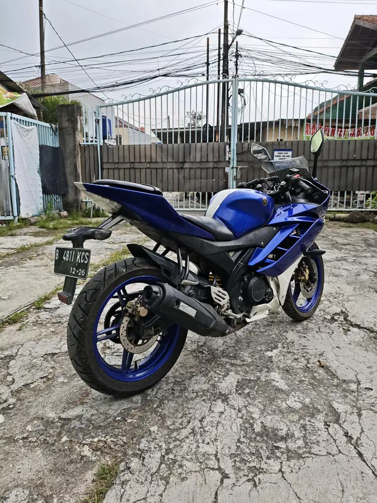 ~Sale Yamaha r15 v2