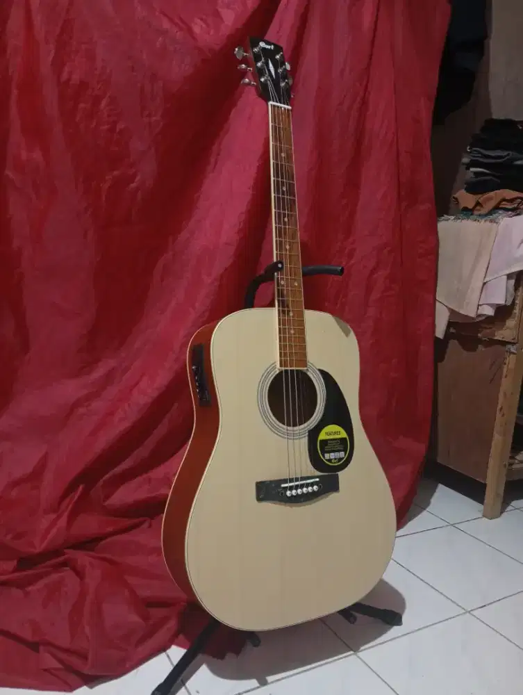 Gitar akustik jumbo elektrik cort