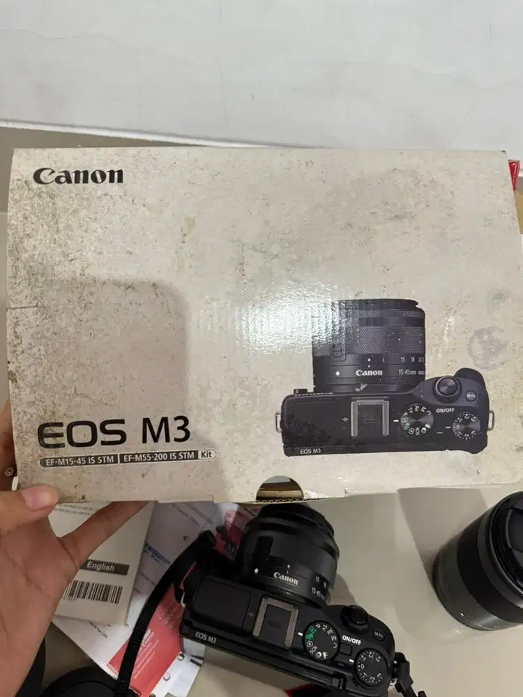 Canon EOS M3 2 lensa