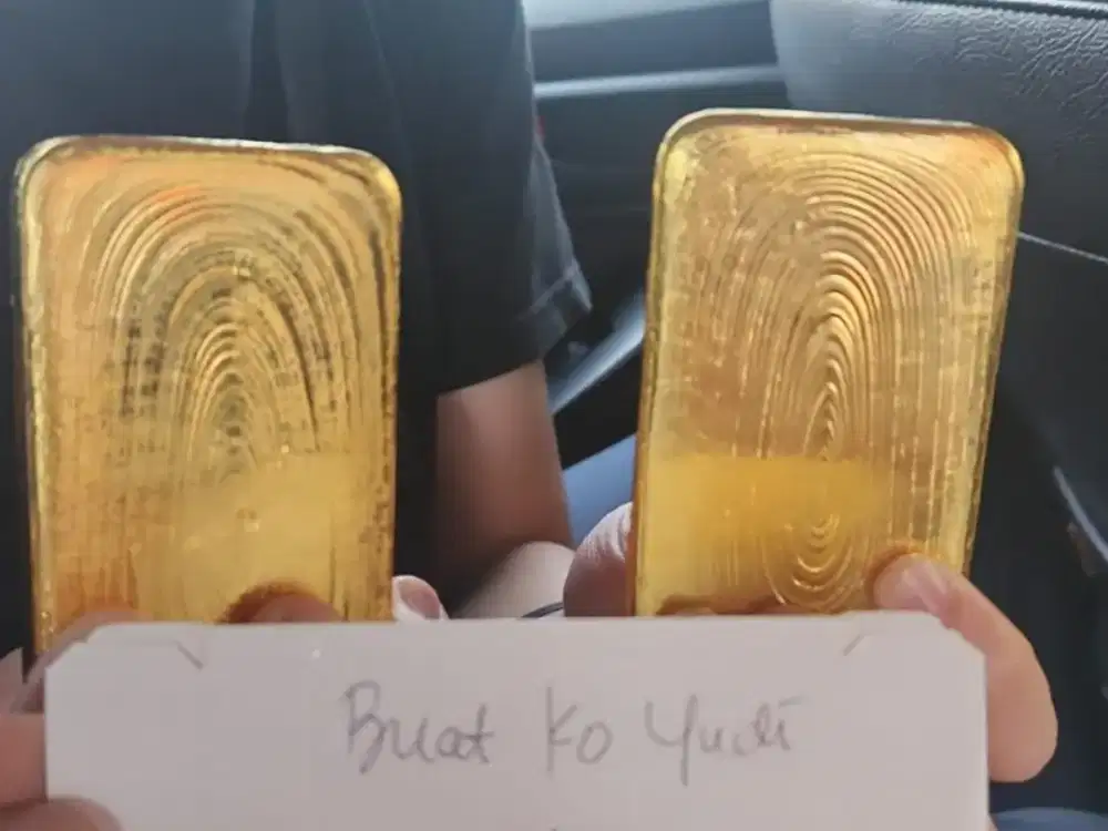 Dijual emas murni kadar 99% dari hasil peleburan perhiasan