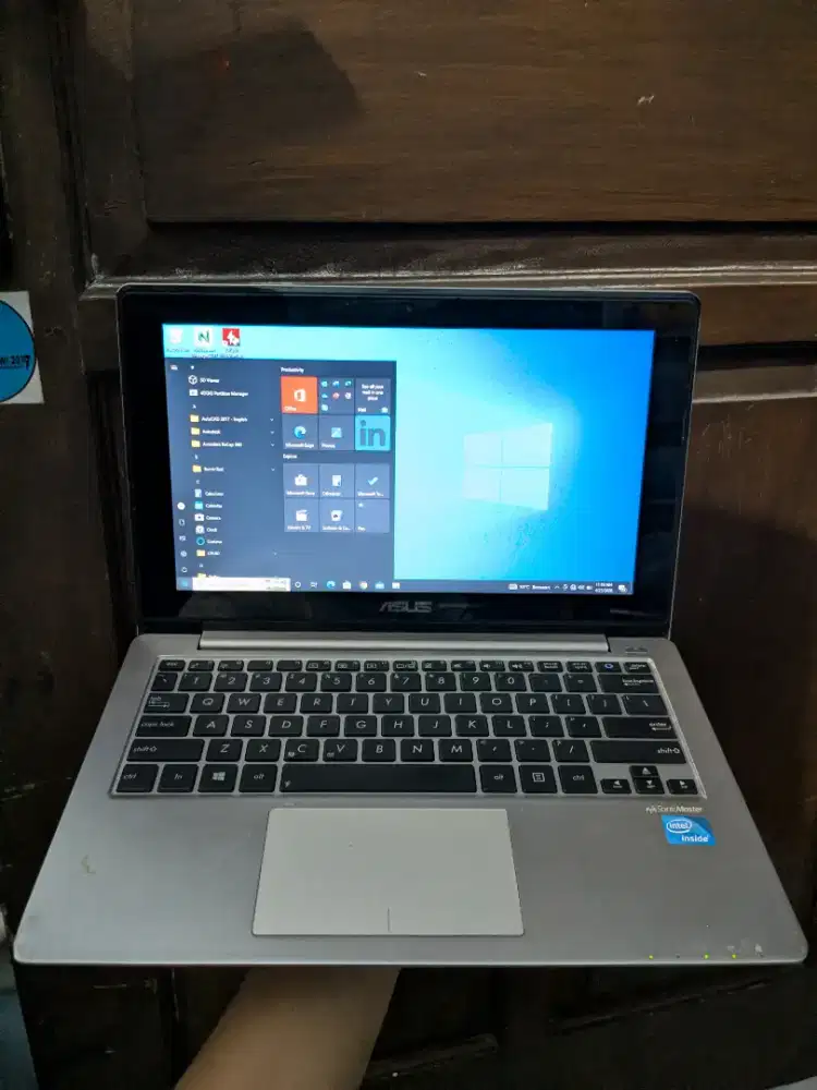Laptop Asus S200E Ram 4 Normalan Tinggal Pake Aja