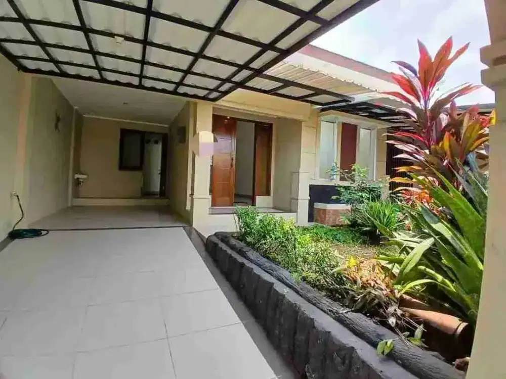 Dijual Cepat Rumah Brandnew di Kencana Loka BSD