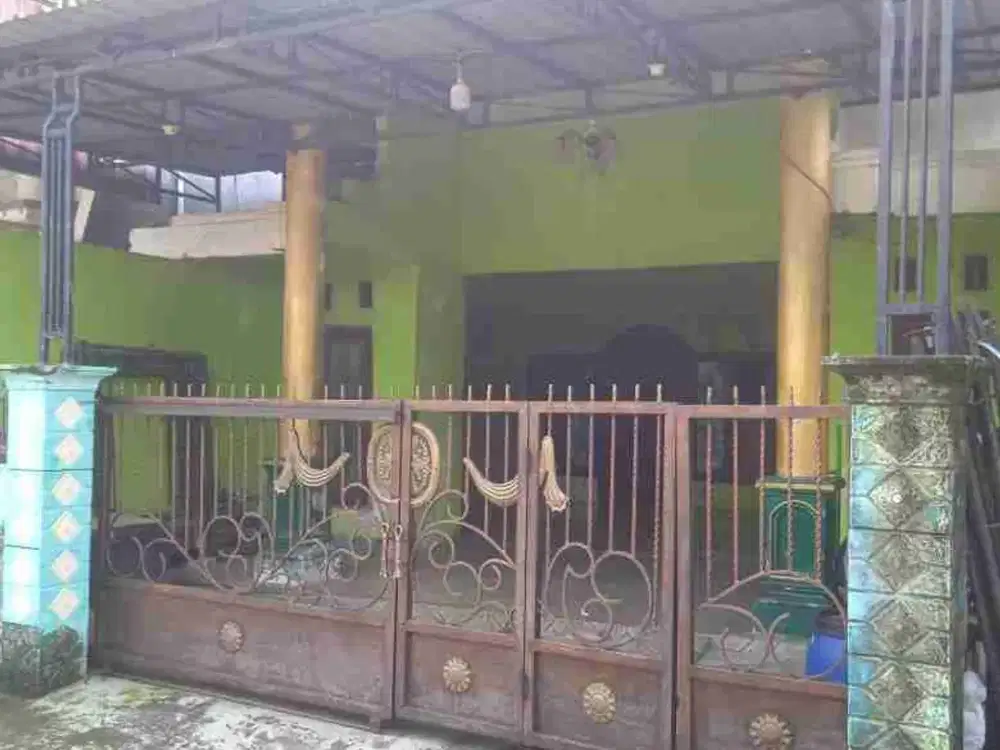 DI JUAL RUMAH

KEL. : GEMPOLTUKMLOKO
KEC. : SARIREJO 
KAB  : LAMONGAN