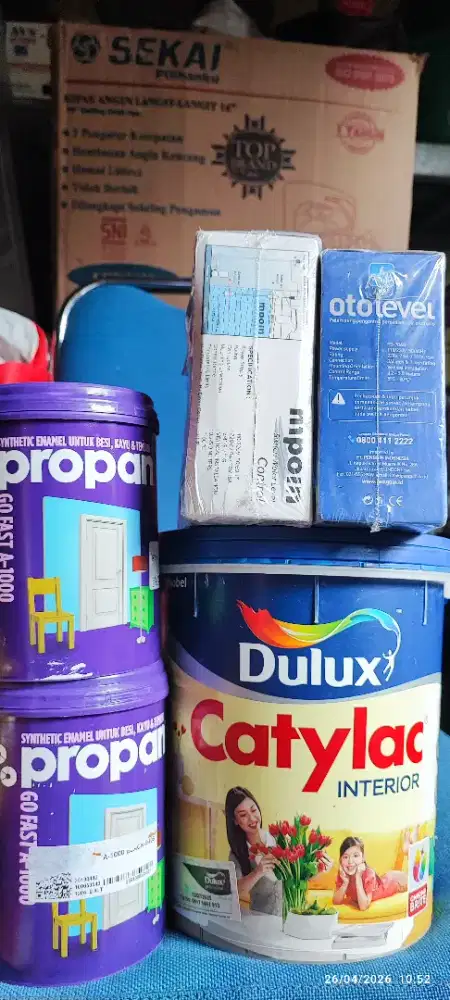 Cat Dulux dan propan synthetic