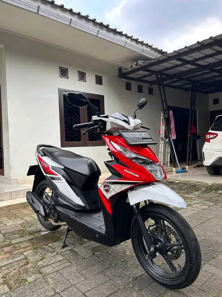 Beat fi 2016 Warna merah putih