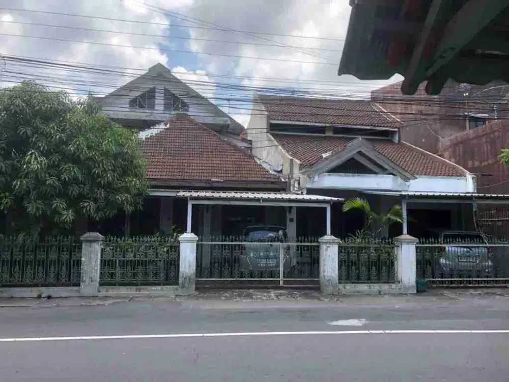 Rumah Tengah Kota Solo Dekat RS Kasih Ibu