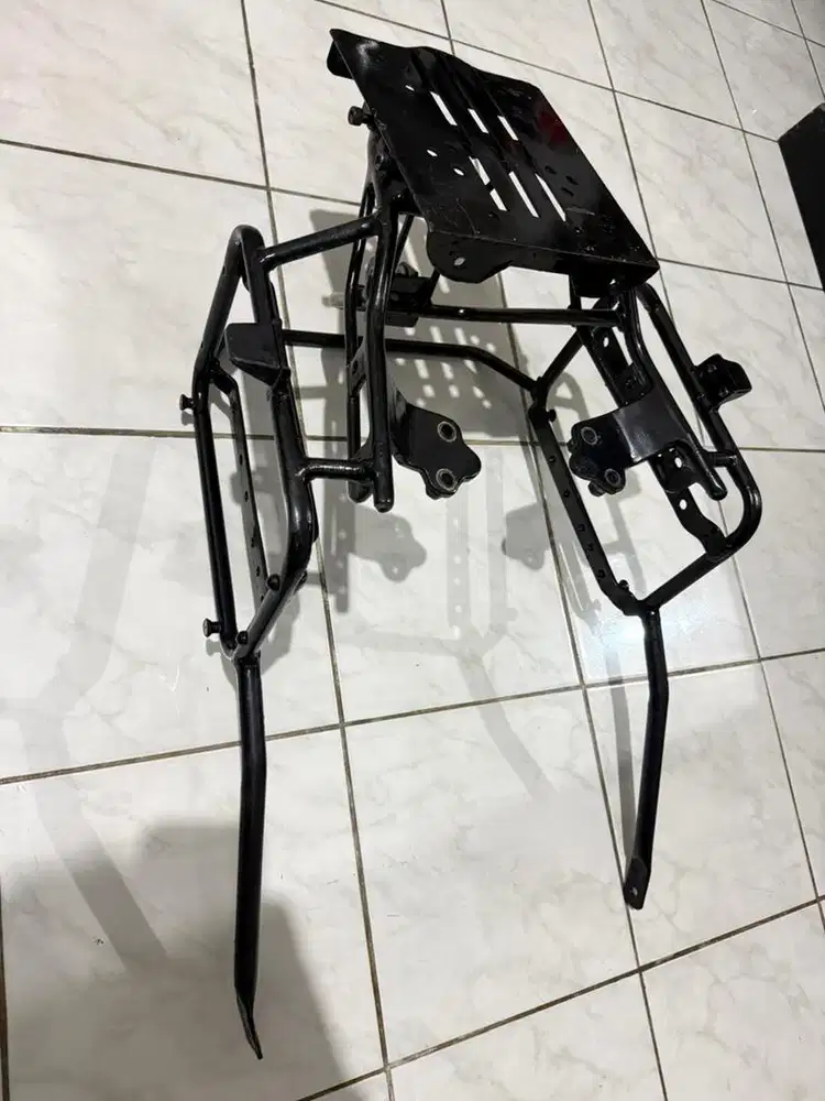 Bracket Top Box Kucay costume