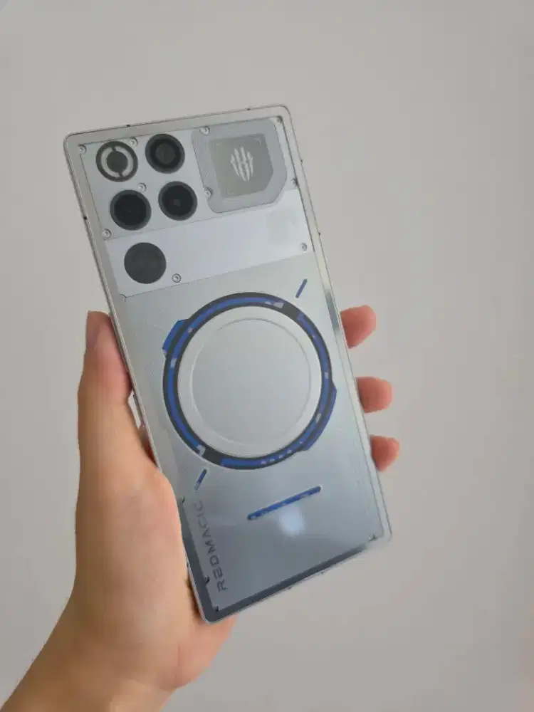 nubia redmagic 11 PRO 5G RAM 16 512 GB with liquid cooling