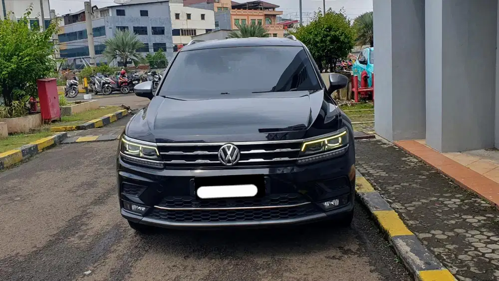 Km42rb volkswagen vw tiguan allspace tsi 2020 pakai 2021 hitam