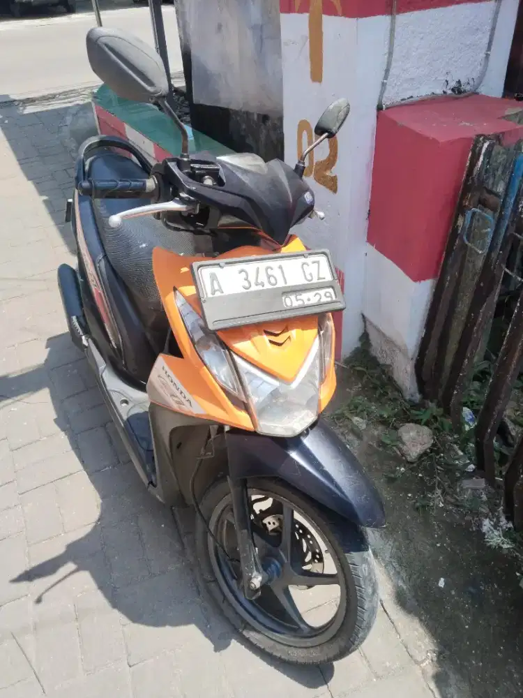 New Beat  Tangan pertama