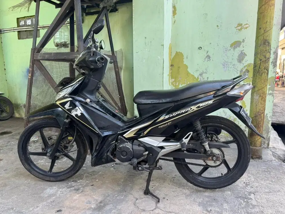 Honda Supra X 125 thun 2016 mesin halus jozz siap gas gan.