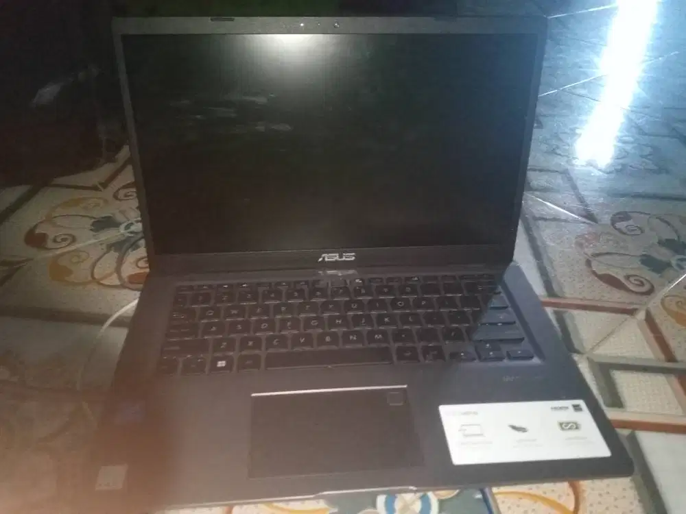 DIJUAL CEPAT ASUS VIVOBOOK 14 - BATRE AWET, HDD 1TB  Spek: - ASUS A416