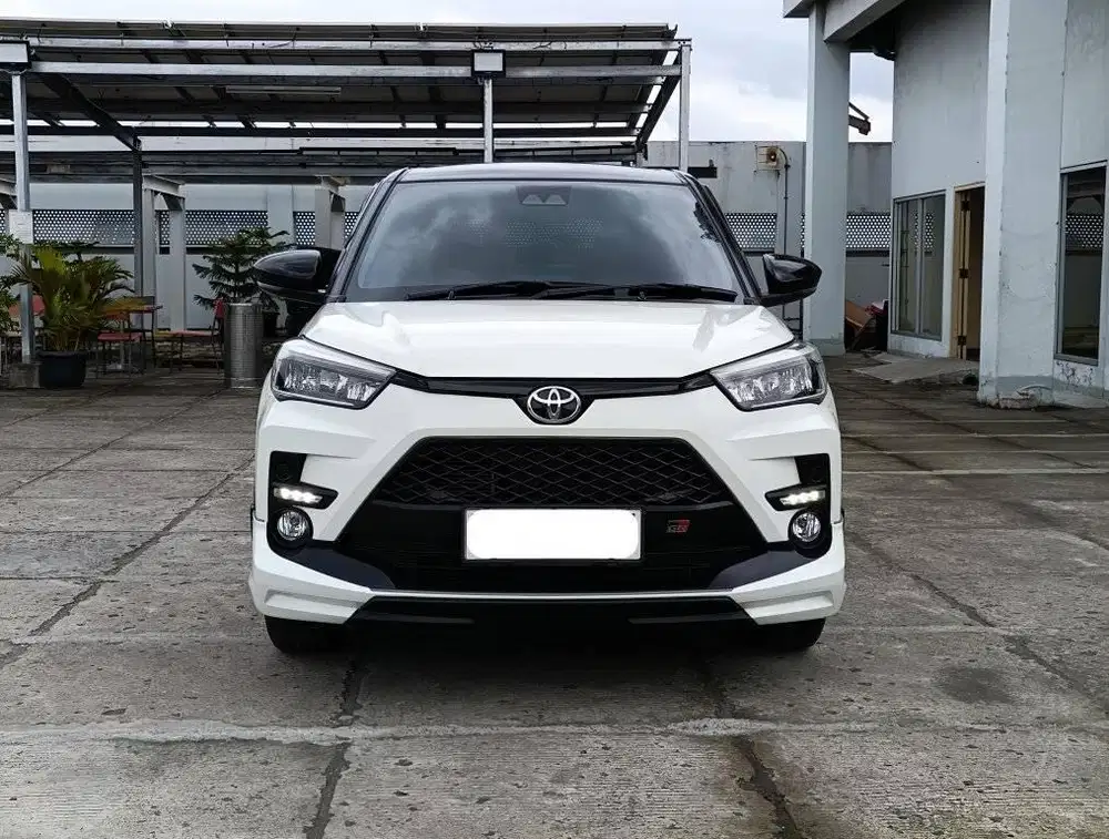 Raize 1.0 GR Sport Two tone TSS AT 2022