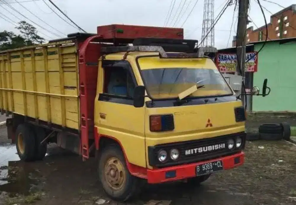 Mitsubishi ps100 6 roda tahun 1995