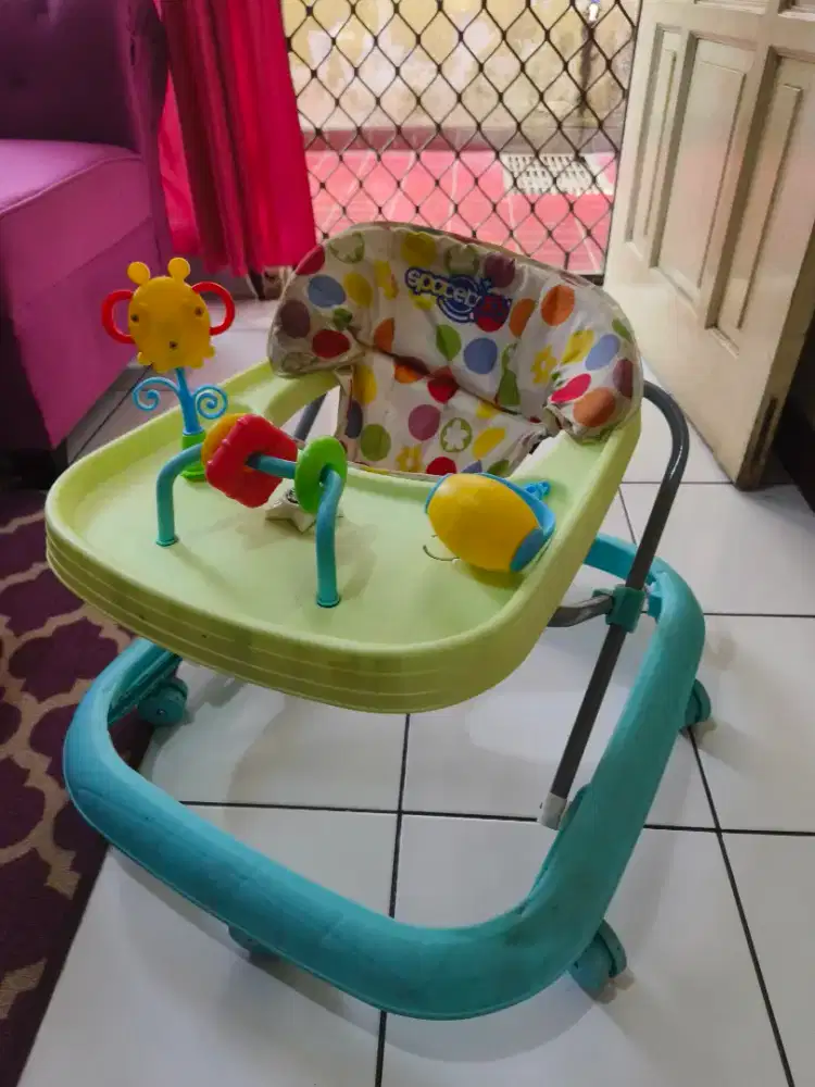 Baby  walker anak