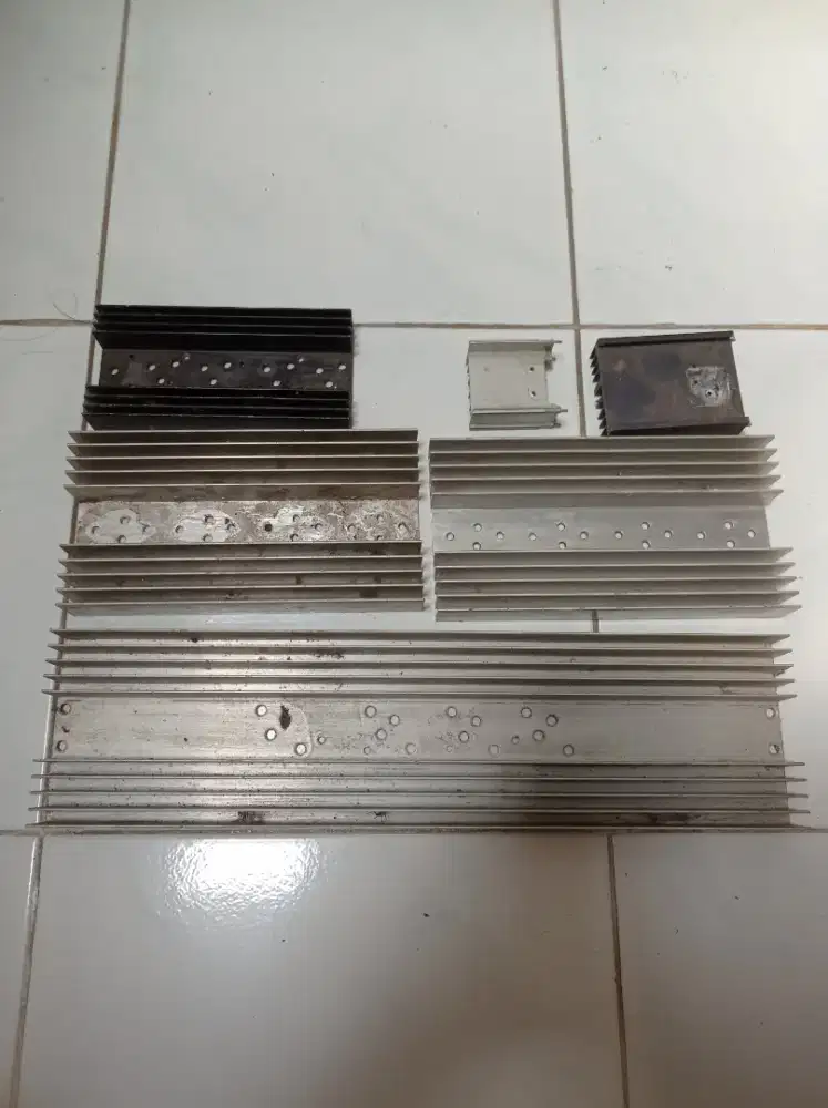 Aluminium Pendingin transistor tebal